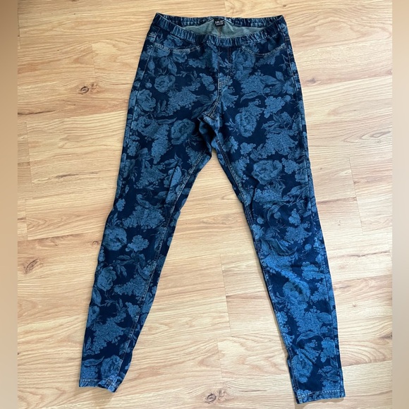 HUE denim floral jeggings size small - Picture 2 of 10